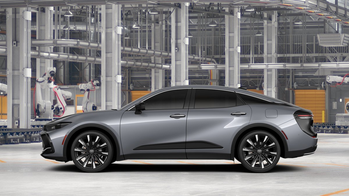 New 2026 Toyota Crown Platinum AWD/4WD image 4