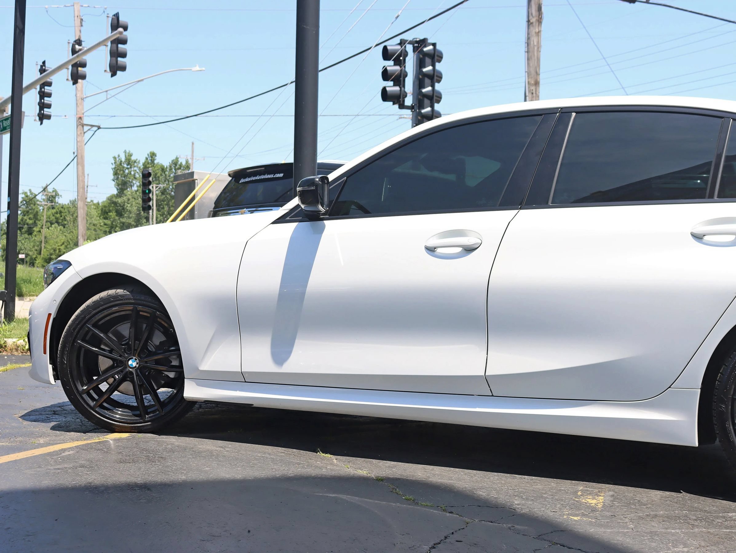 Used 2022 BMW 330i Sedan w/ M Sport Package RWD image 13