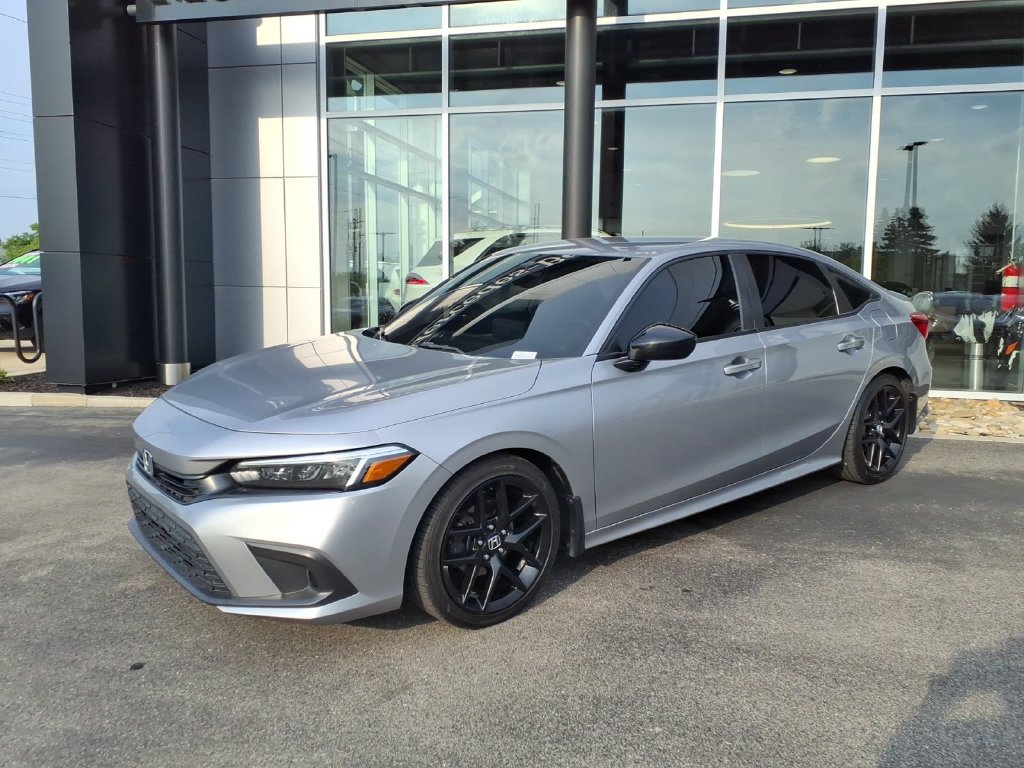 Used 2022 Honda Civic Sport image 2