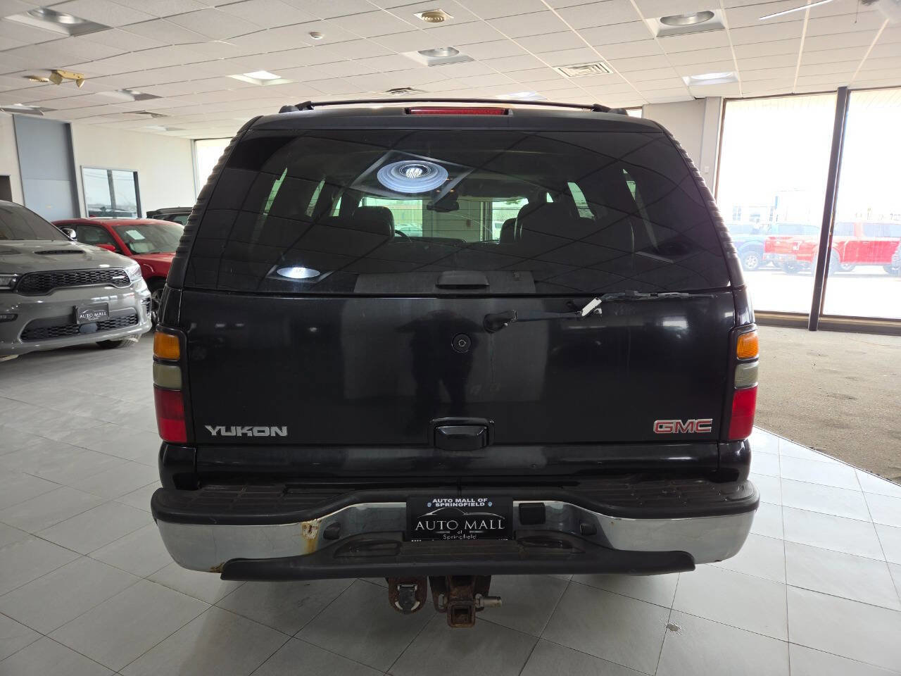 Used 2005 GMC Yukon SLT w/ SLT Preferred Equipment Group AWD/4WD image 6