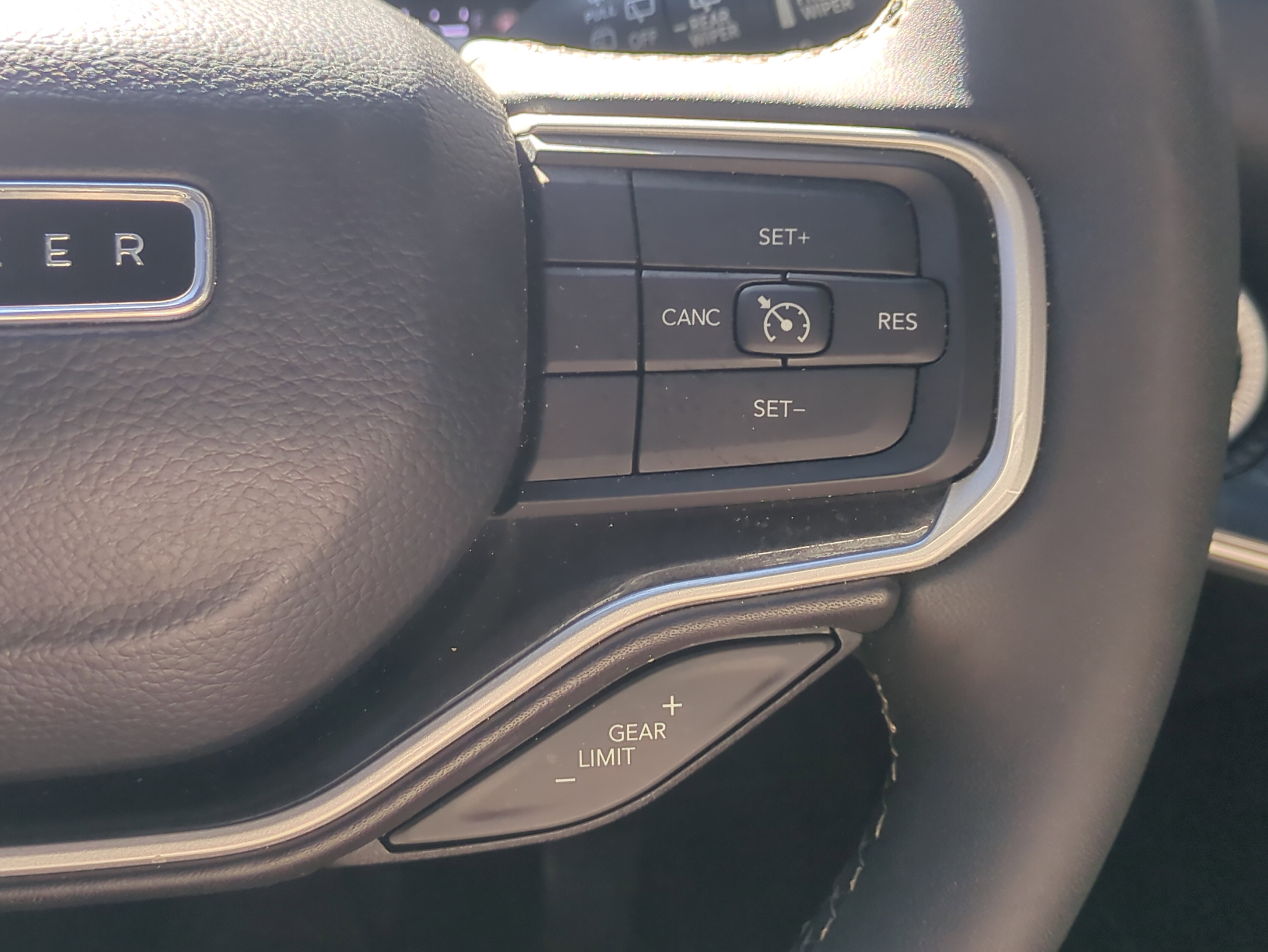 Certified 2022 Jeep Wagoneer Series I image 28