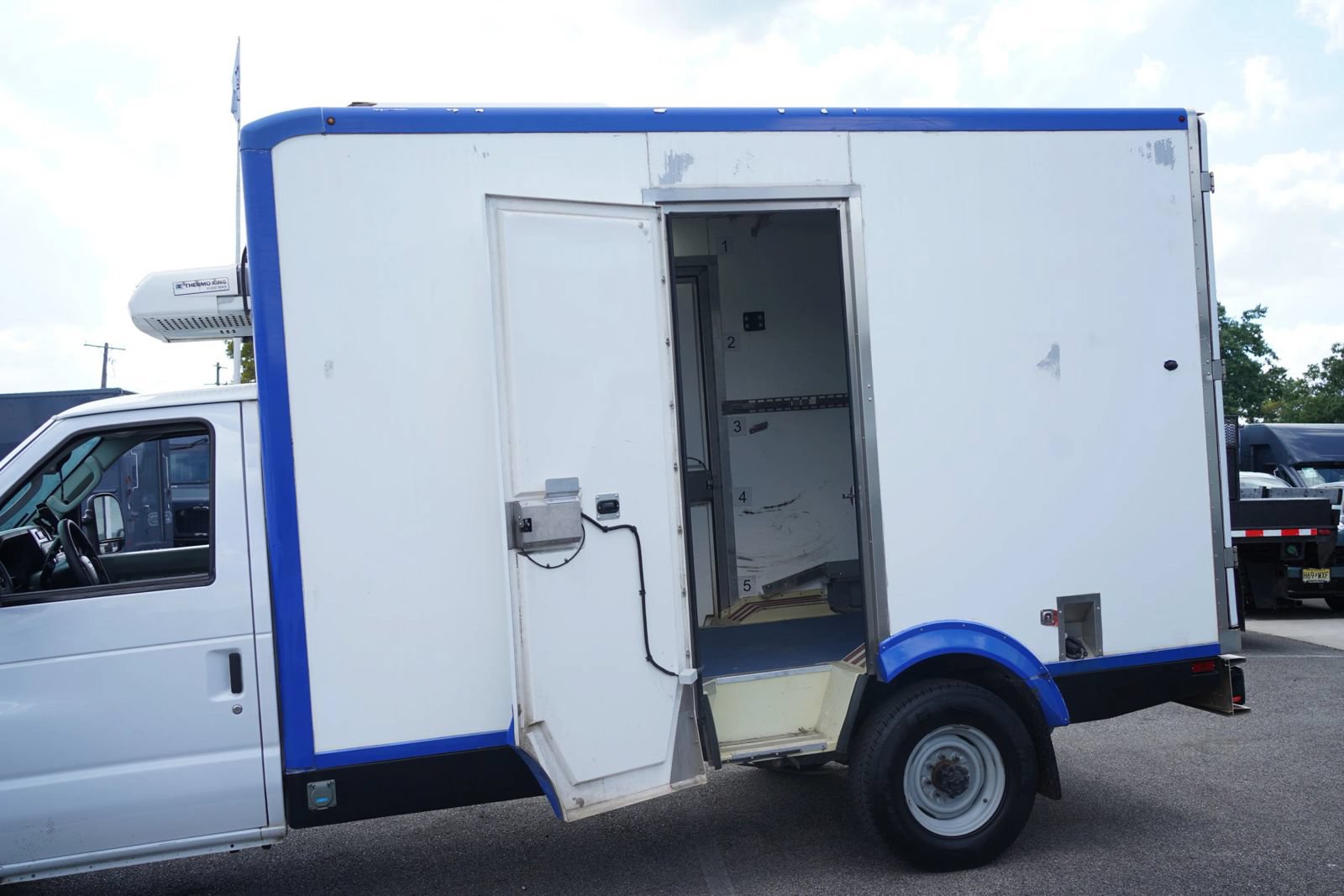 Used 2023 Ford E-350 and Econoline 350 Super Duty w/ Power Windows & Locks Group RWD image 16