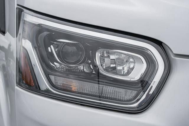 Used 2023 Ford Transit 250 Low Roof w/ Exterior Upgrade Package image 11