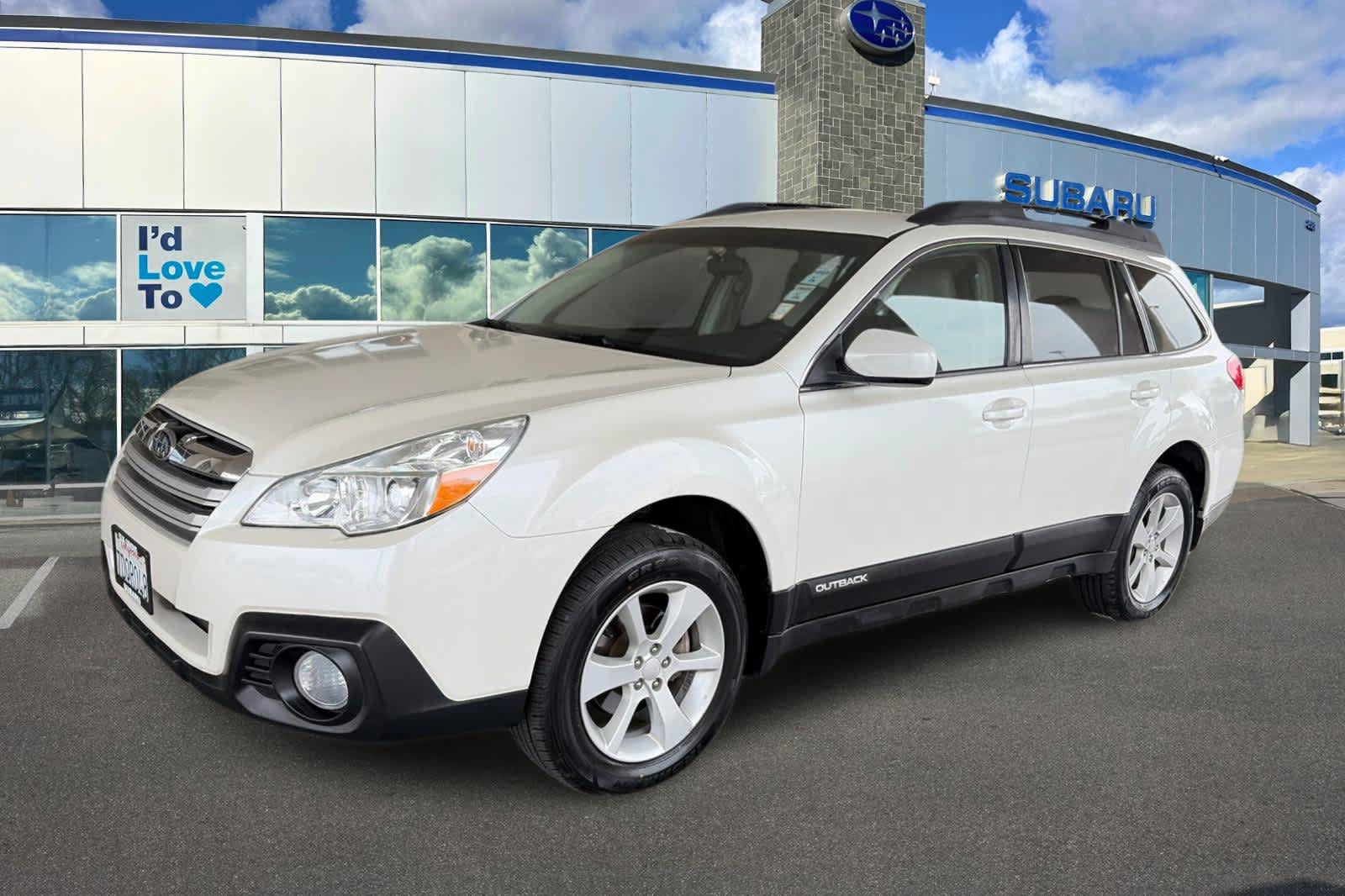 Used 2014 Subaru Outback 2.5i Premium AWD/4WD image 1