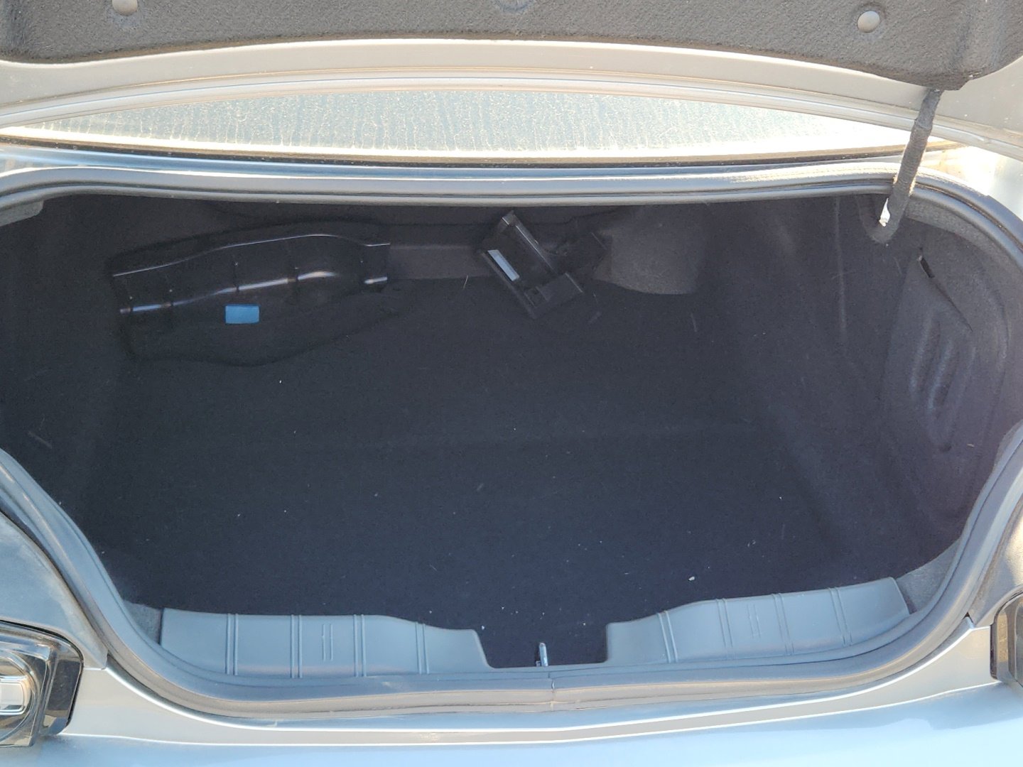 Used 2024 Chevrolet Camaro LT w/ RS Package image 8