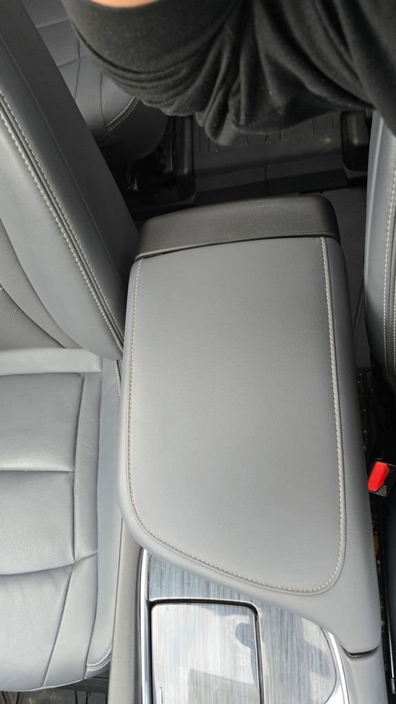 Used 2020 Buick Enclave Premium w/ Sun and Sites Package image 24