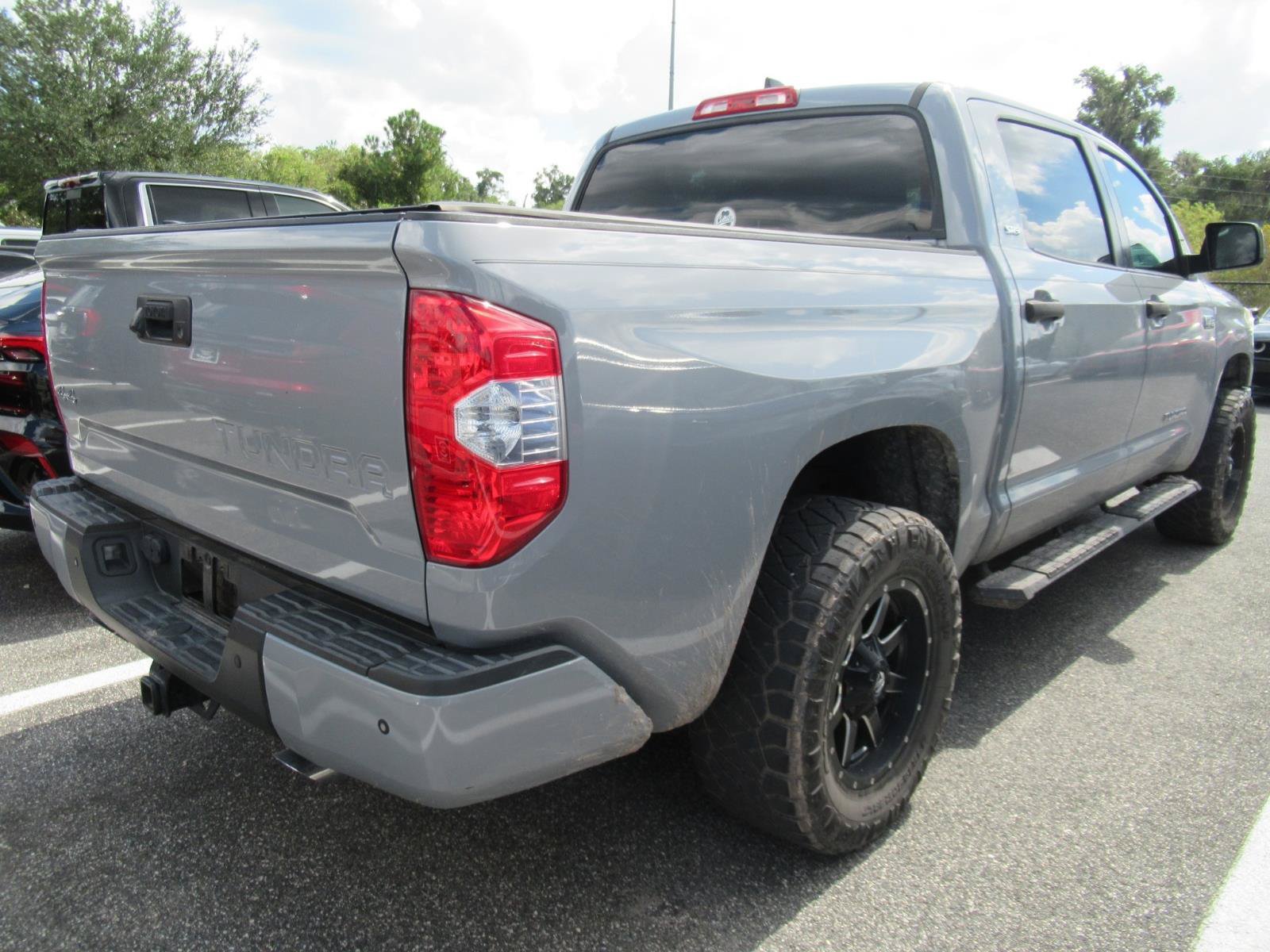 Used 2021 Toyota Tundra SR5 AWD/4WD image 4