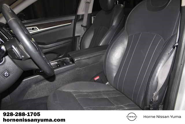 Used 2015 Hyundai Genesis 3.8 w/ Option Group 02 image 4