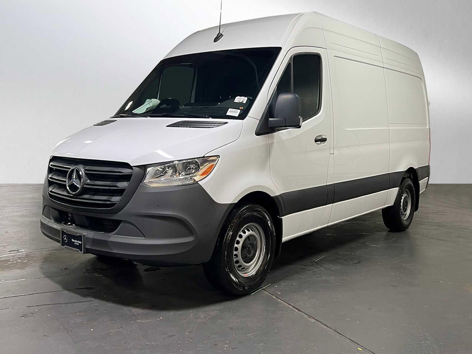 Used 2025 Mercedes-Benz Sprinter 2500 image 7