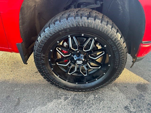Used 2022 Chevrolet Silverado 1500 Custom w/ LPO, Blackout Package RWD image 39