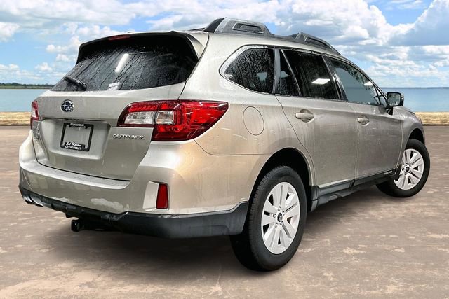 Used 2015 Subaru Outback 2.5i Premium image 6