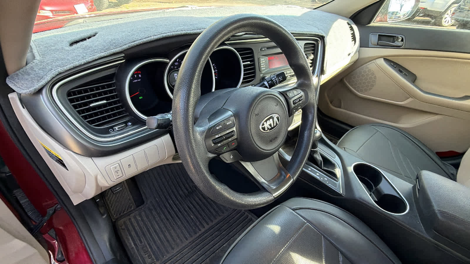 Used 2015 Kia Optima LX image 10