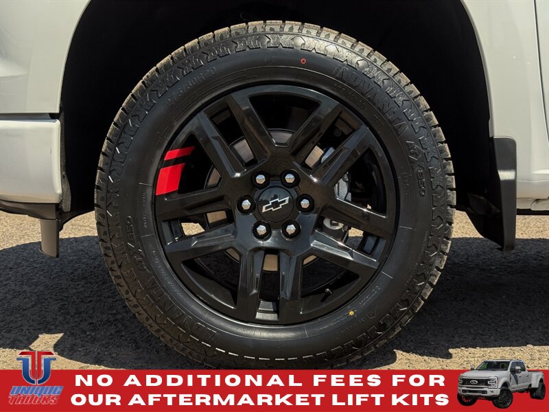 Used 2023 Chevrolet Silverado 1500 RST w/ Redline Edition AWD/4WD image 11