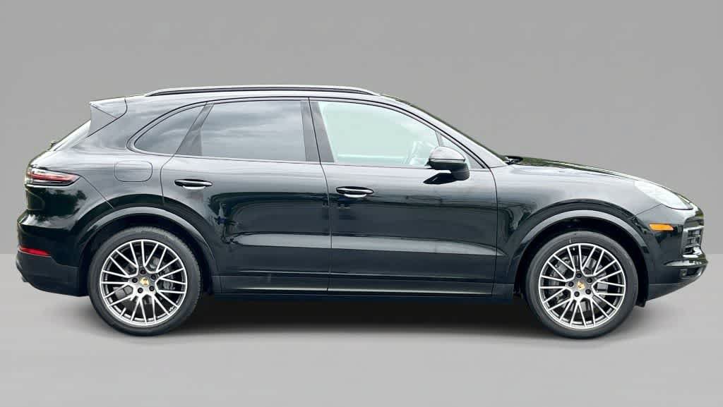 Used 2023 Porsche Cayenne S AWD/4WD image 9