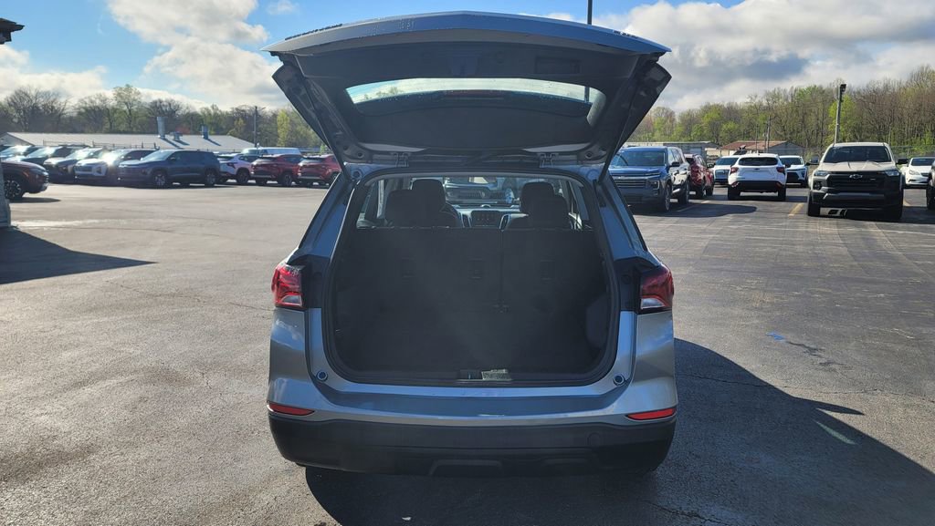 Used 2023 Chevrolet Equinox LS AWD/4WD image 11