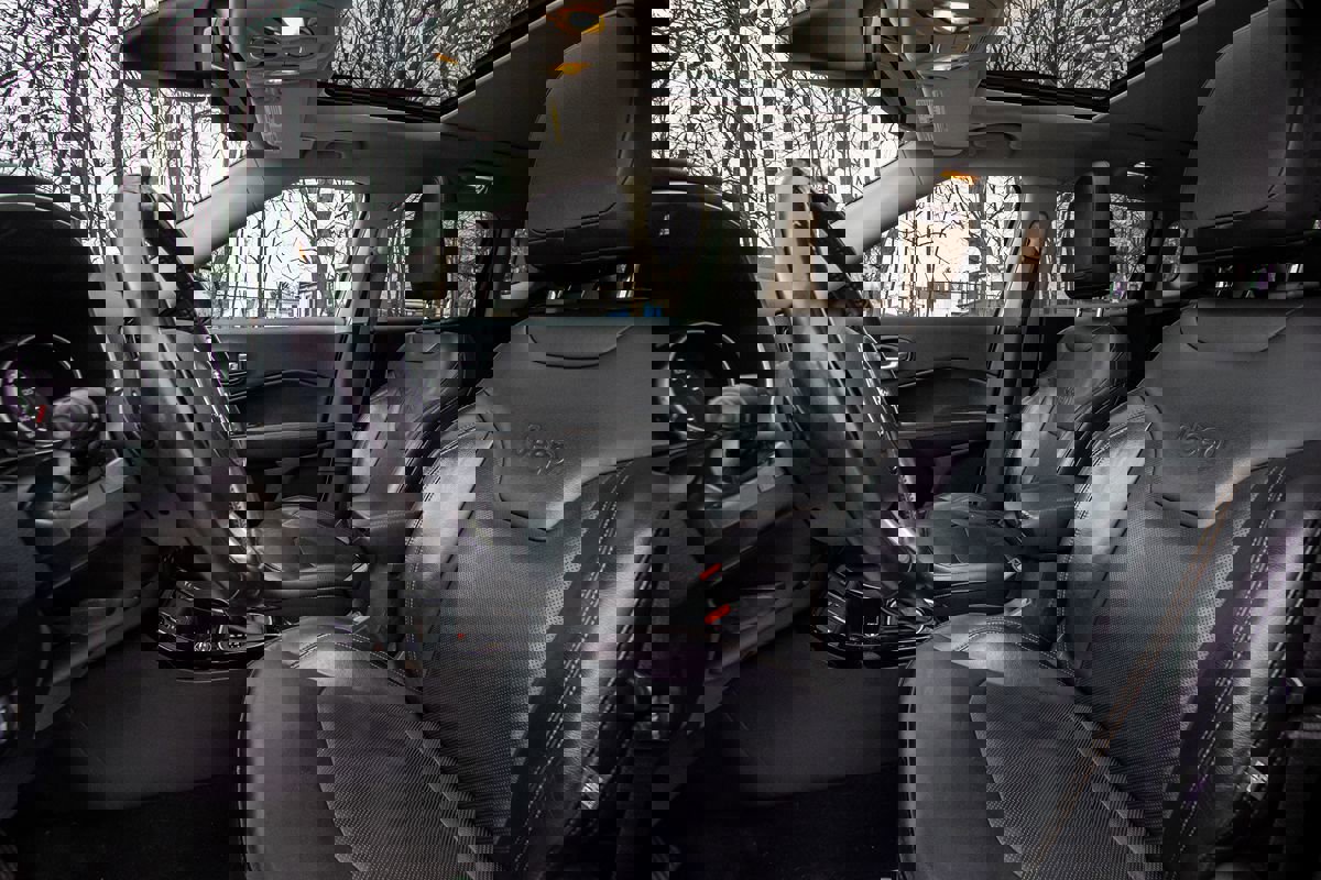 Used 2018 Jeep Compass Limited w/ Navigation Group image 10