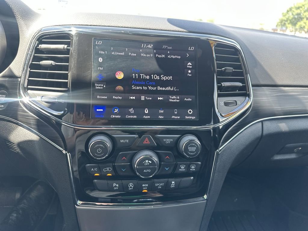 Used 2021 Jeep Grand Cherokee Limited image 21