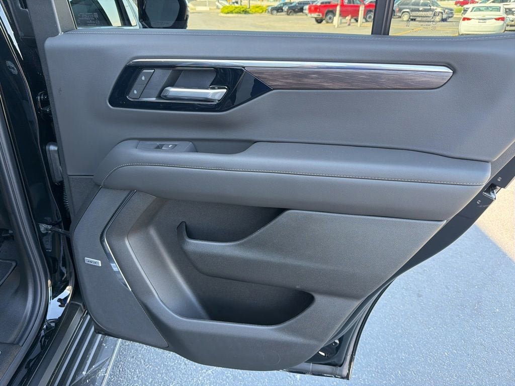 New 2026 Chevrolet Tahoe LT w/ Comfort Package AWD/4WD image 47
