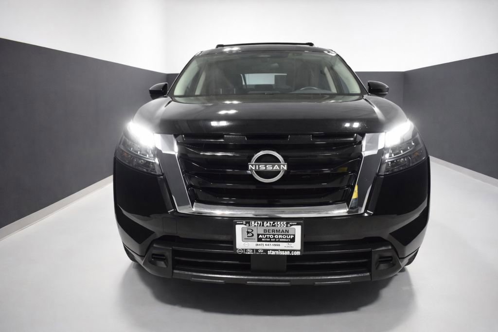 Certified 2023 Nissan Pathfinder SV image 6