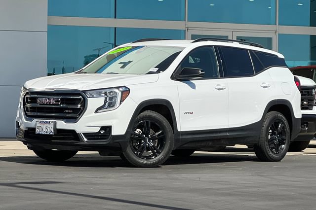 Used 2023 GMC Terrain AT4 w/ LPO, Cargo Package AWD/4WD image 8