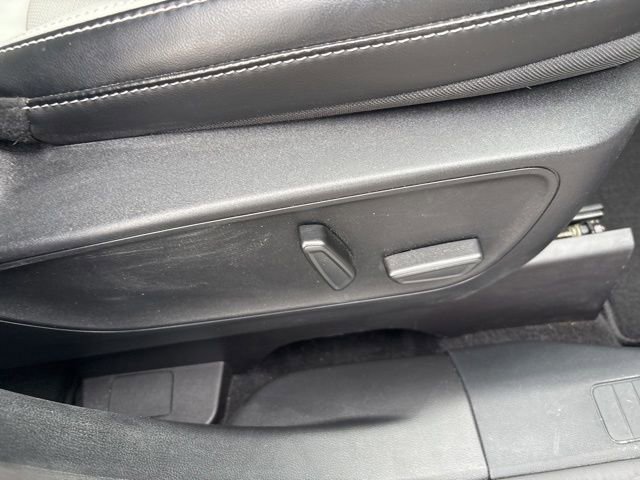 Used 2024 Ford Escape Platinum AWD/4WD image 6
