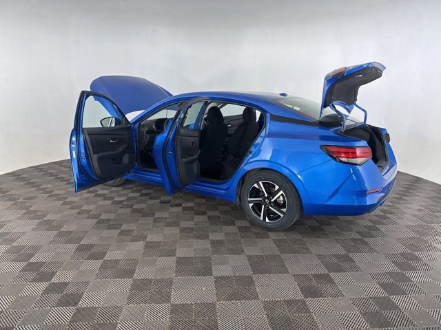 Used 2025 Nissan Sentra SV image 20