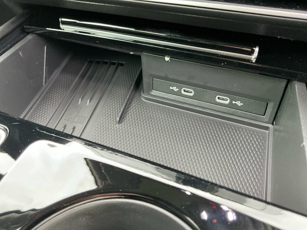 New 2026 Volkswagen Atlas SEL image 17