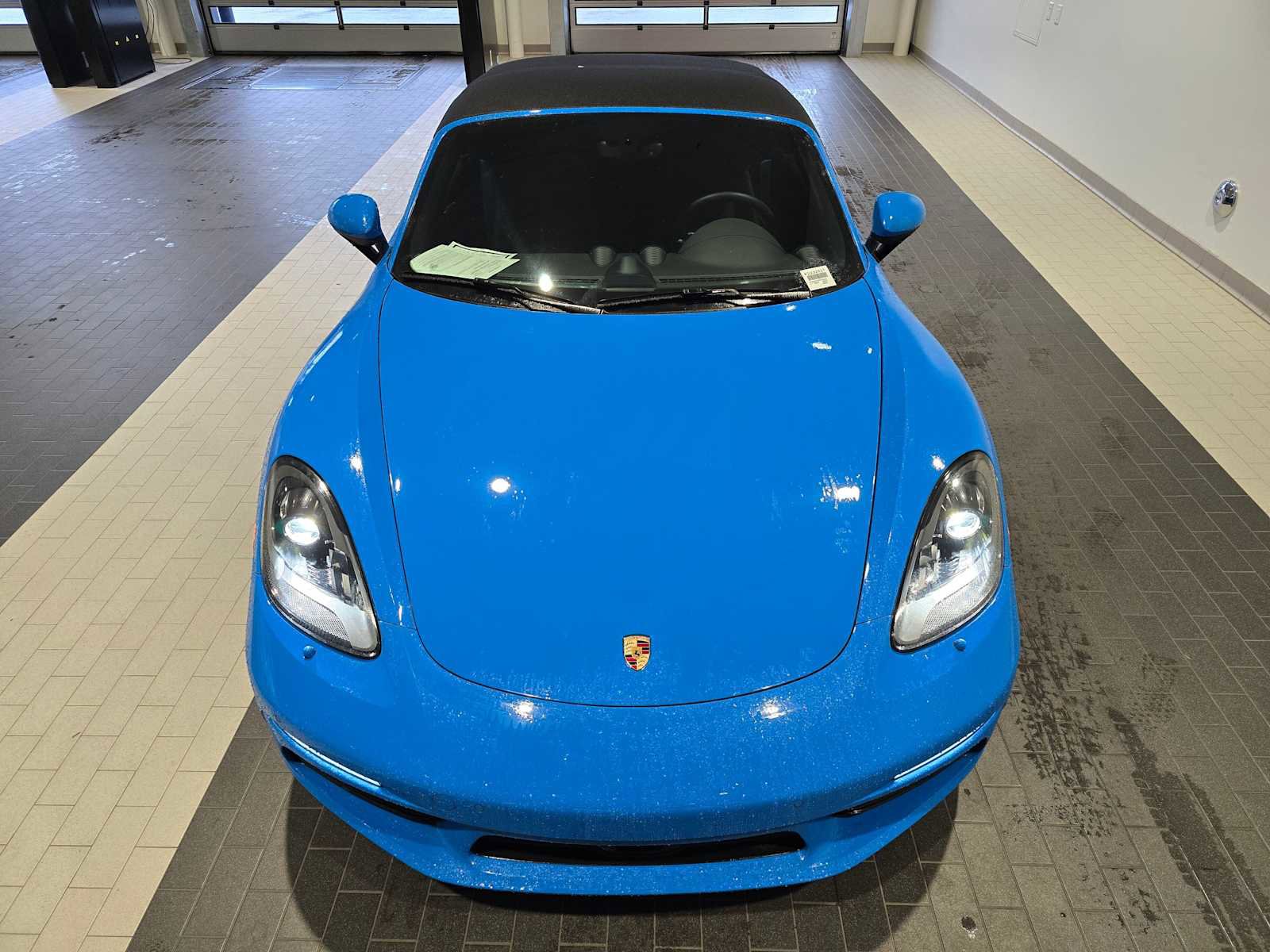 Used 2024 Porsche 718 Boxster S RWD image 18