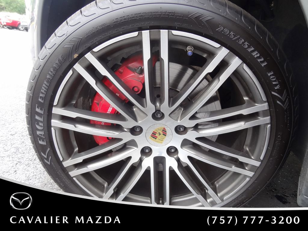 Used 2018 Porsche Cayenne AWD/4WD image 57