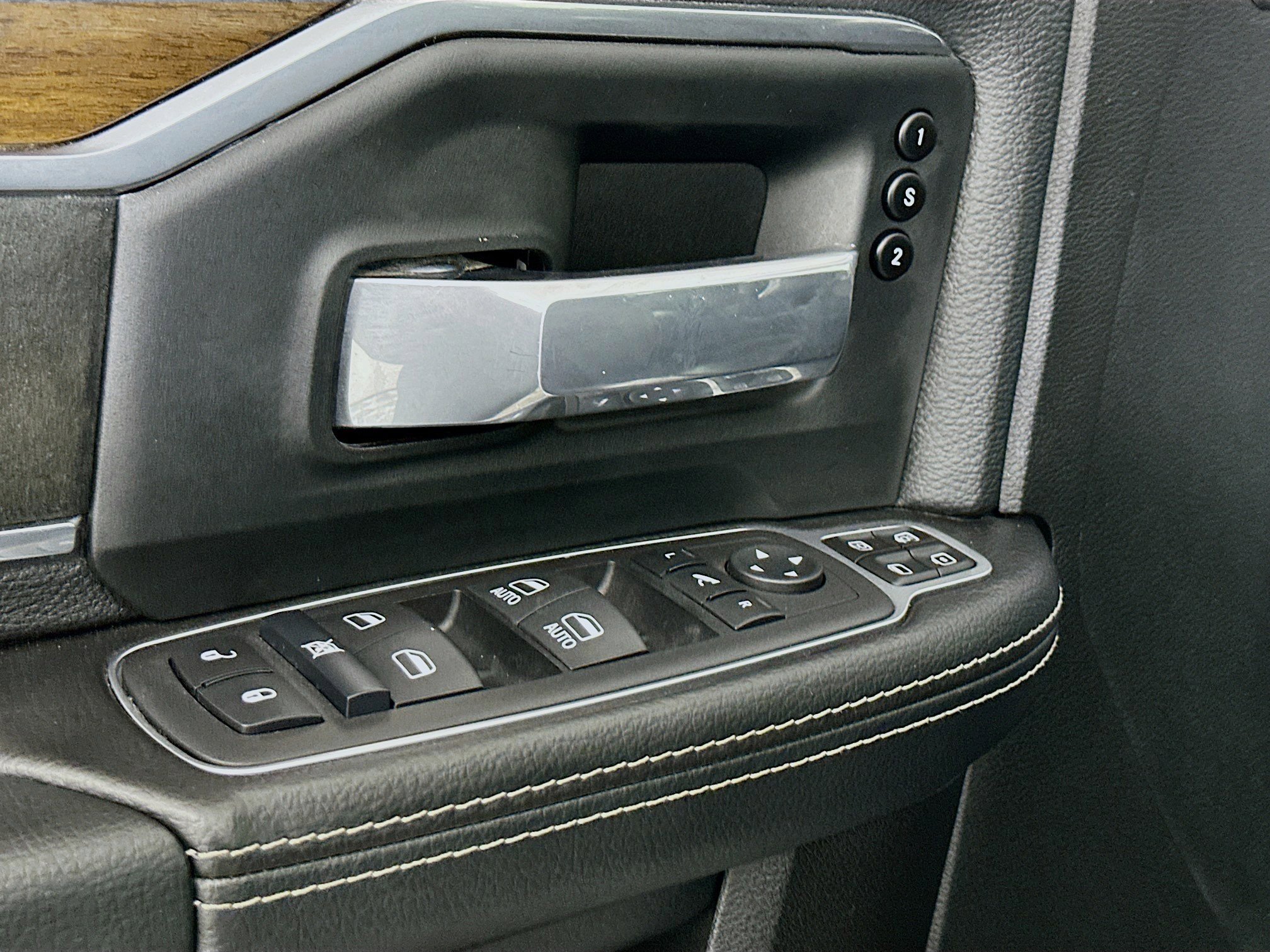 Used 2024 RAM 2500 Laramie w/ Safety Group image 15