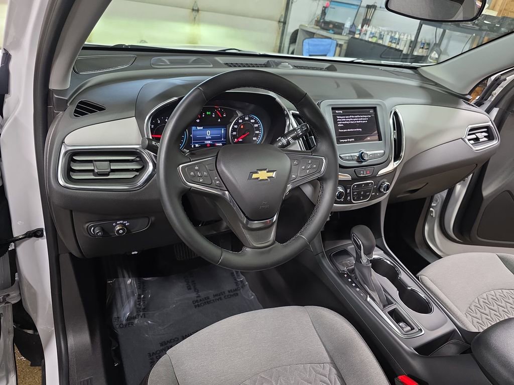 Used 2024 Chevrolet Equinox LT w/ LPO, Floor Liner Package FWD image 17