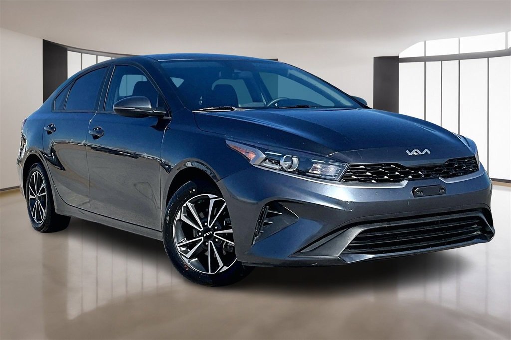 Used 2024 Kia Forte LXS w/ LXS Technology Package image 11