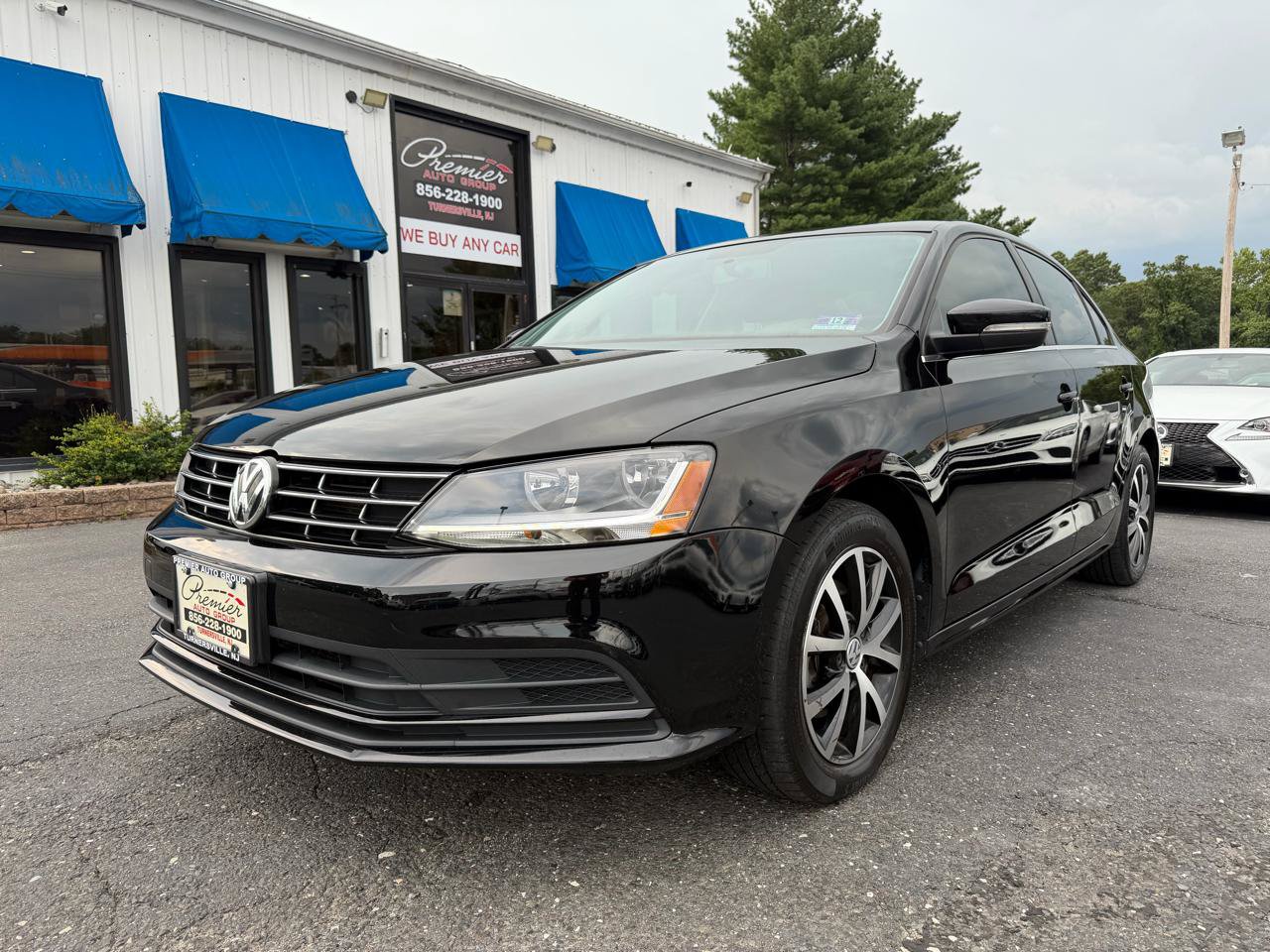 Used 2018 Volkswagen Jetta SE FWD image 1