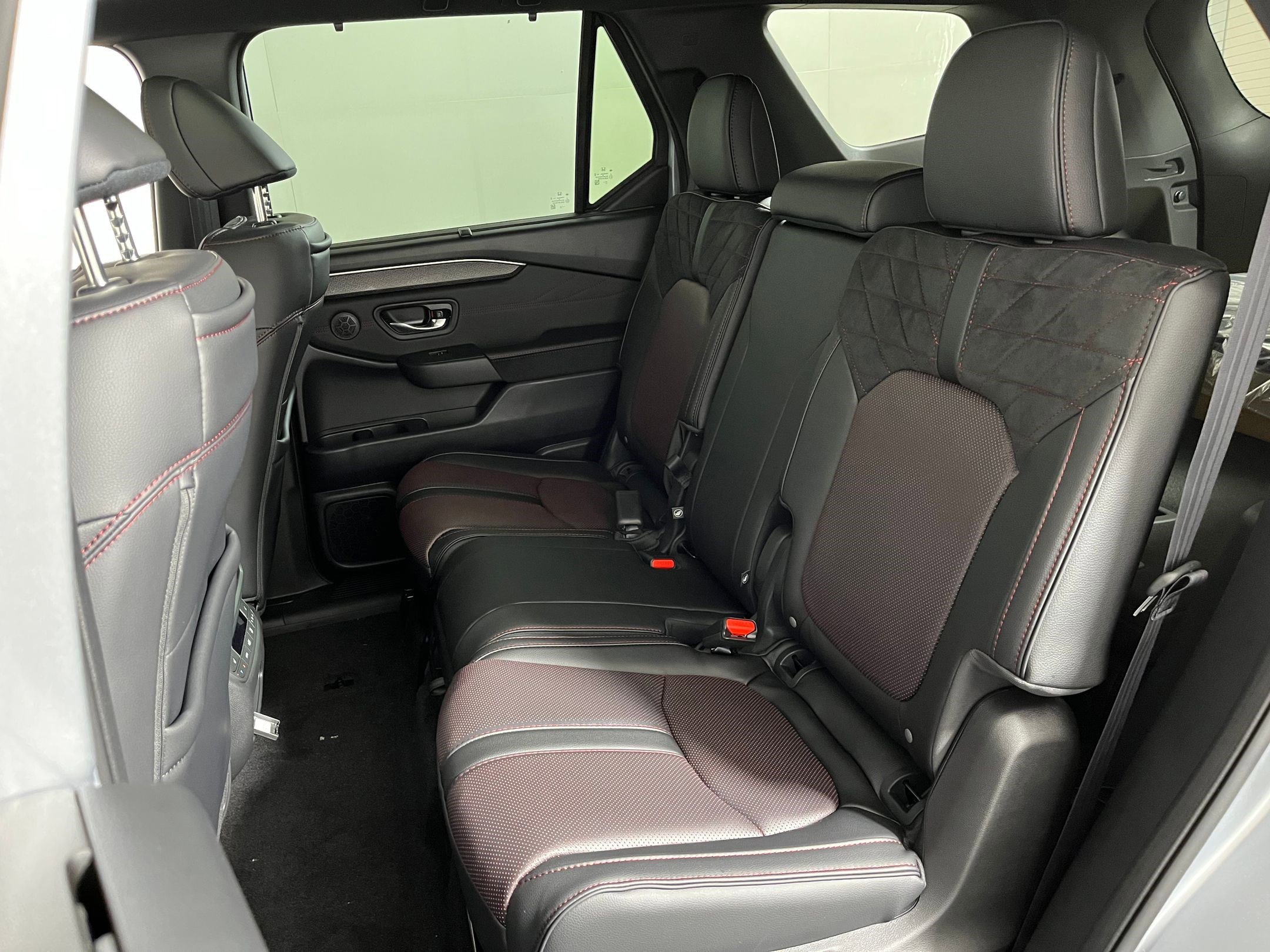 New 2026 Honda Pilot Black Edition image 12