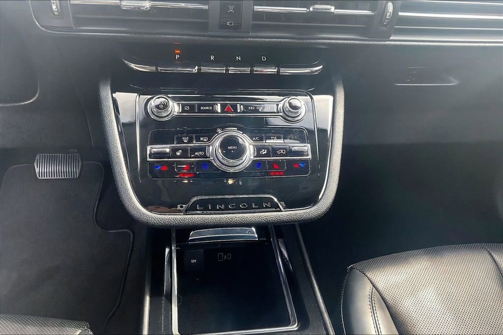 Used 2022 Lincoln Corsair AWD w/ Equipment Group 101A image 27