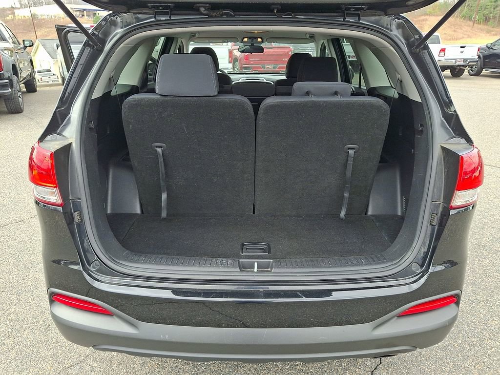 Used 2018 Kia Sorento LX image 29