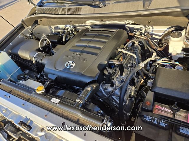 Used 2017 Toyota Sequoia Limited w/ Safety & Convenience Package AWD/4WD image 20