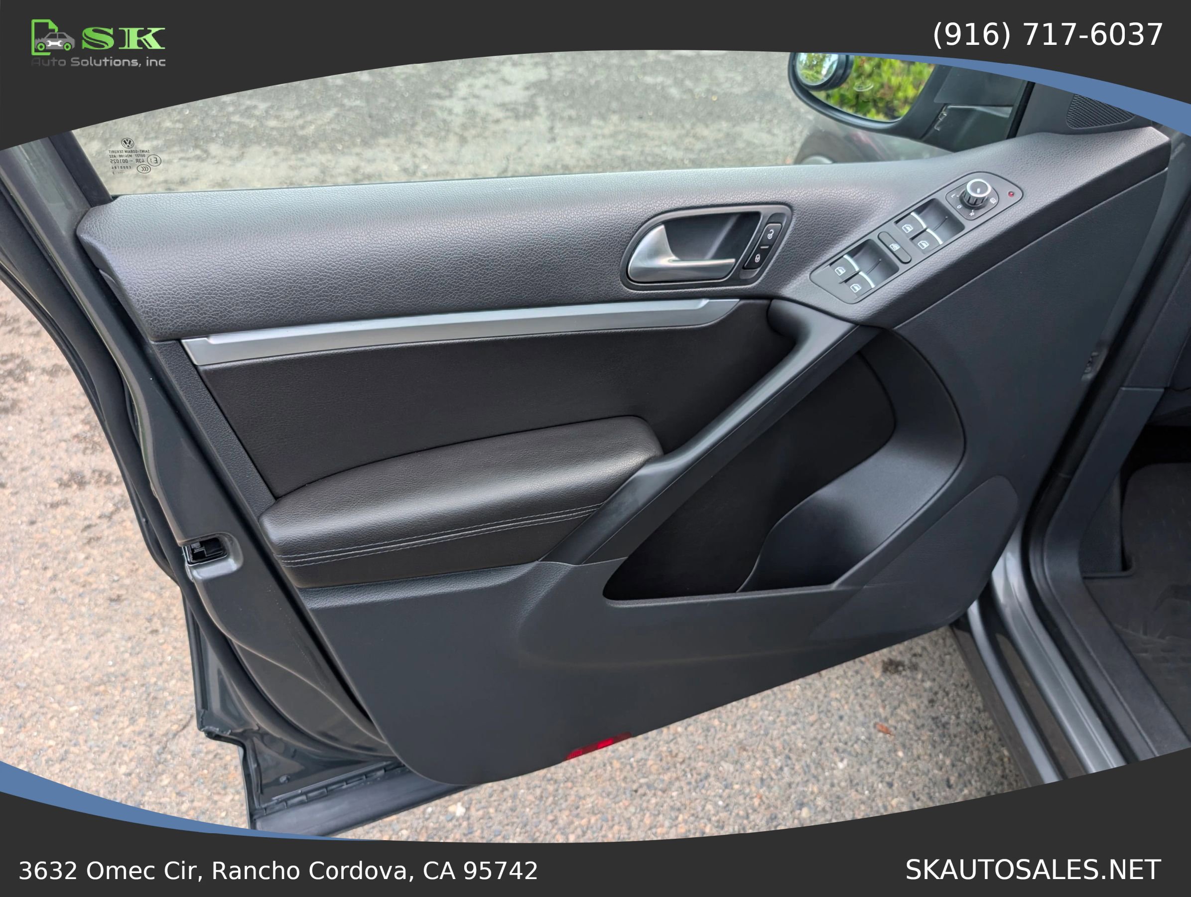 Used 2013 Volkswagen Tiguan SEL AWD/4WD image 31