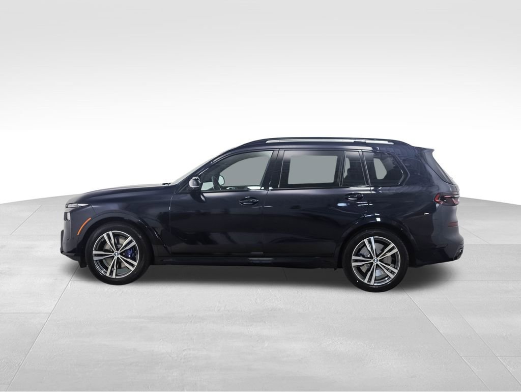 New 2026 BMW X7 M60i image 2