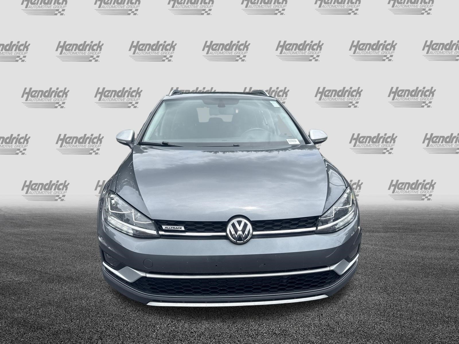 Used 2019 Volkswagen Golf Alltrack AWD/4WD image 3