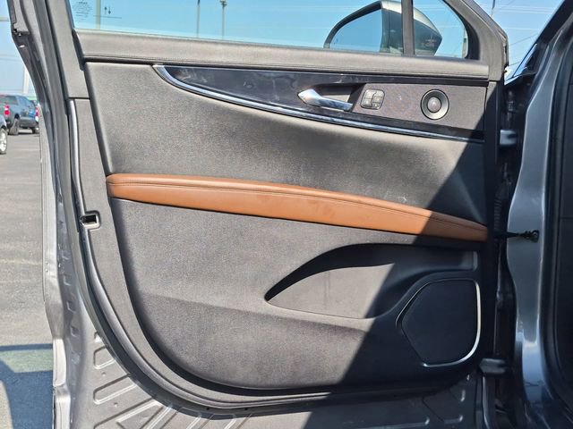 Used 2021 Lincoln Nautilus Reserve w/ Equipment Group 201A FWD image 21