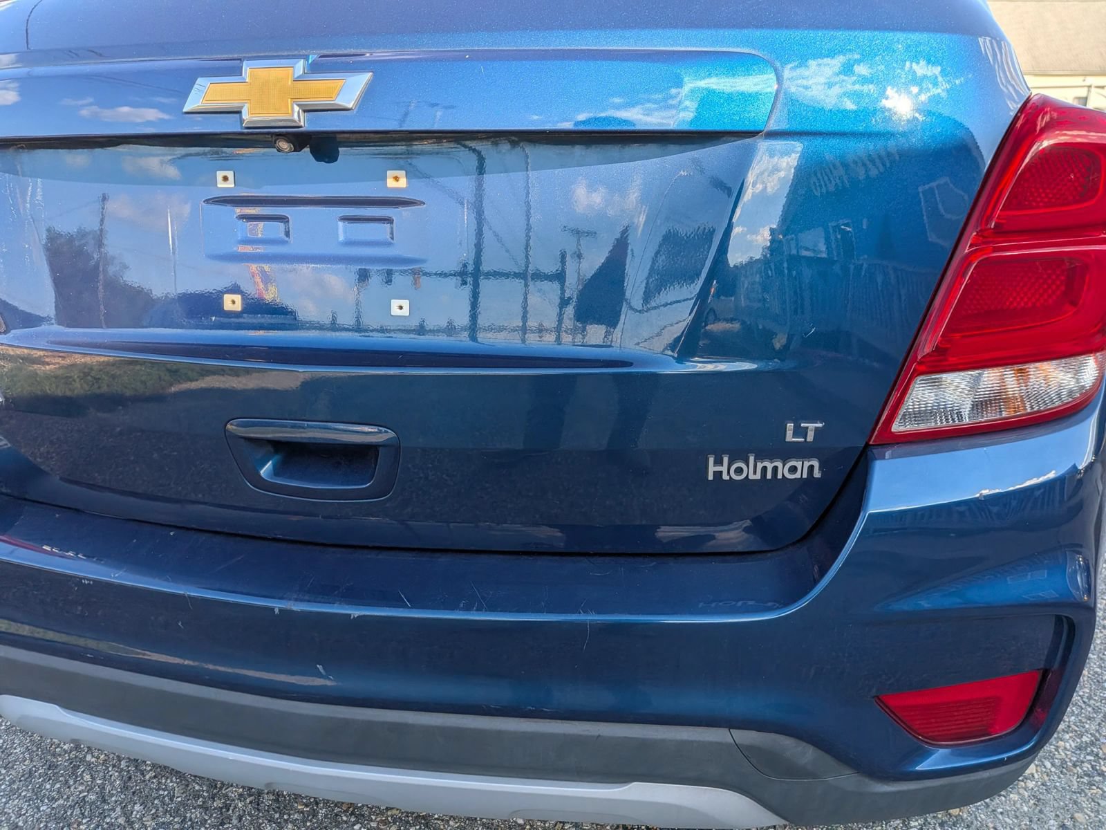 Used 2020 Chevrolet Trax LT FWD image 13
