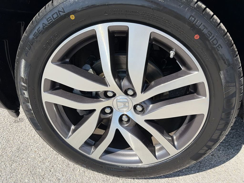 Used 2016 Honda Pilot Touring image 37