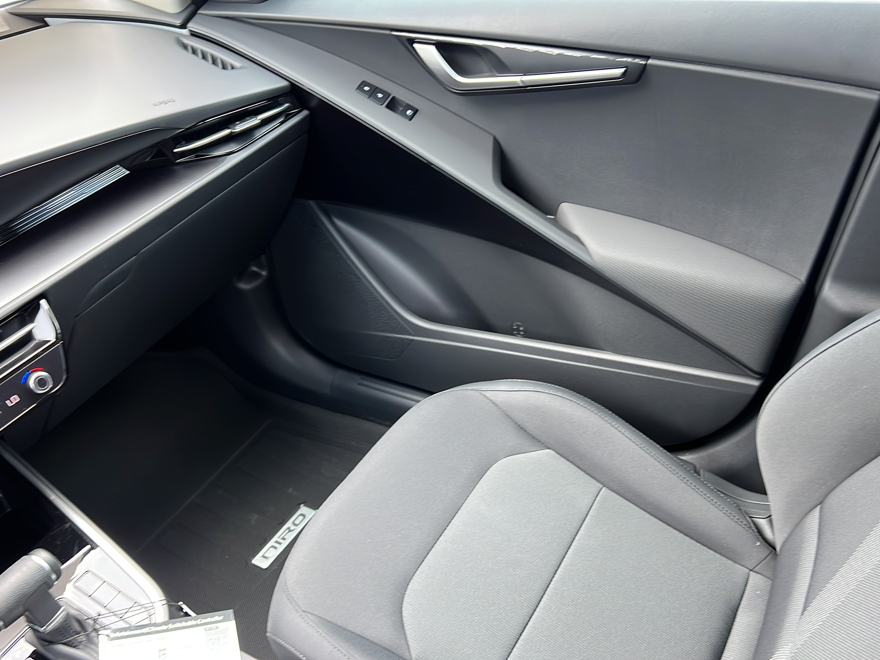 New 2026 Kia Niro LX FWD image 13