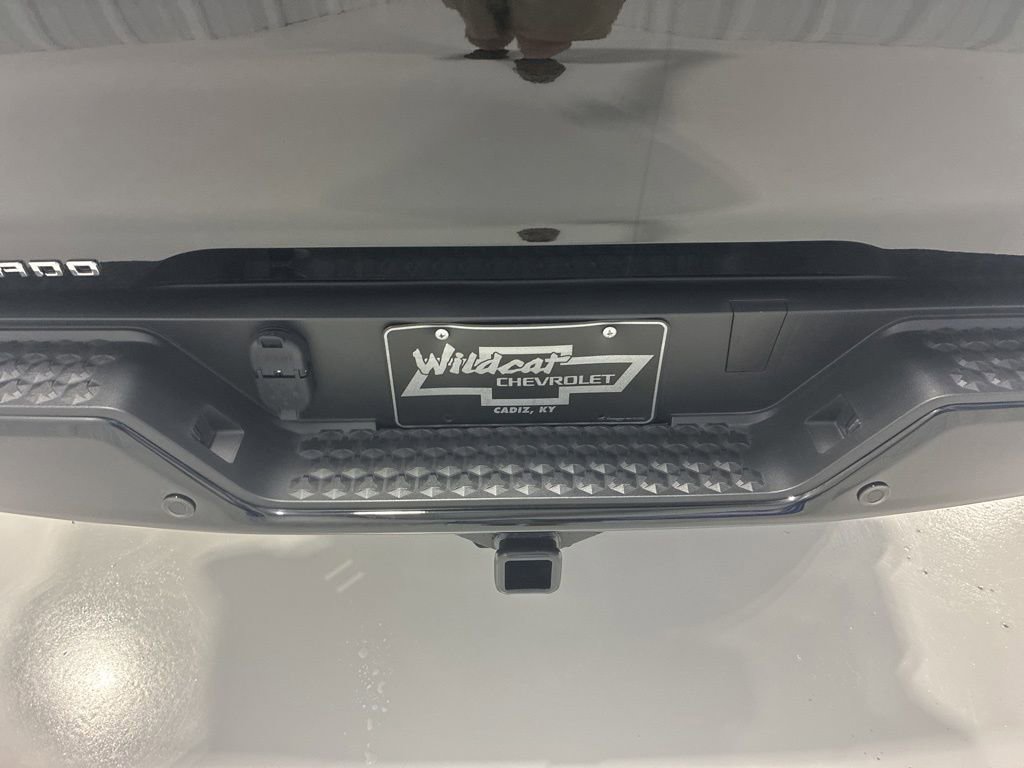 New 2025 Chevrolet Colorado Trail Boss w/ Midnight Edition AWD/4WD image 6