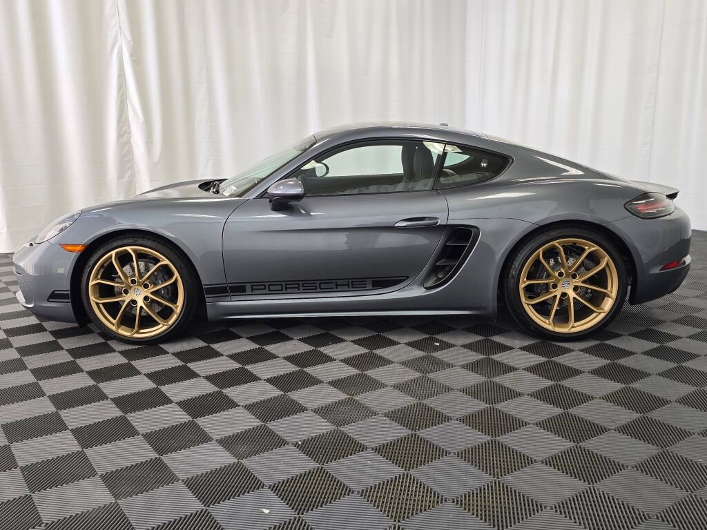 New 2025 Porsche 718 Cayman image 2