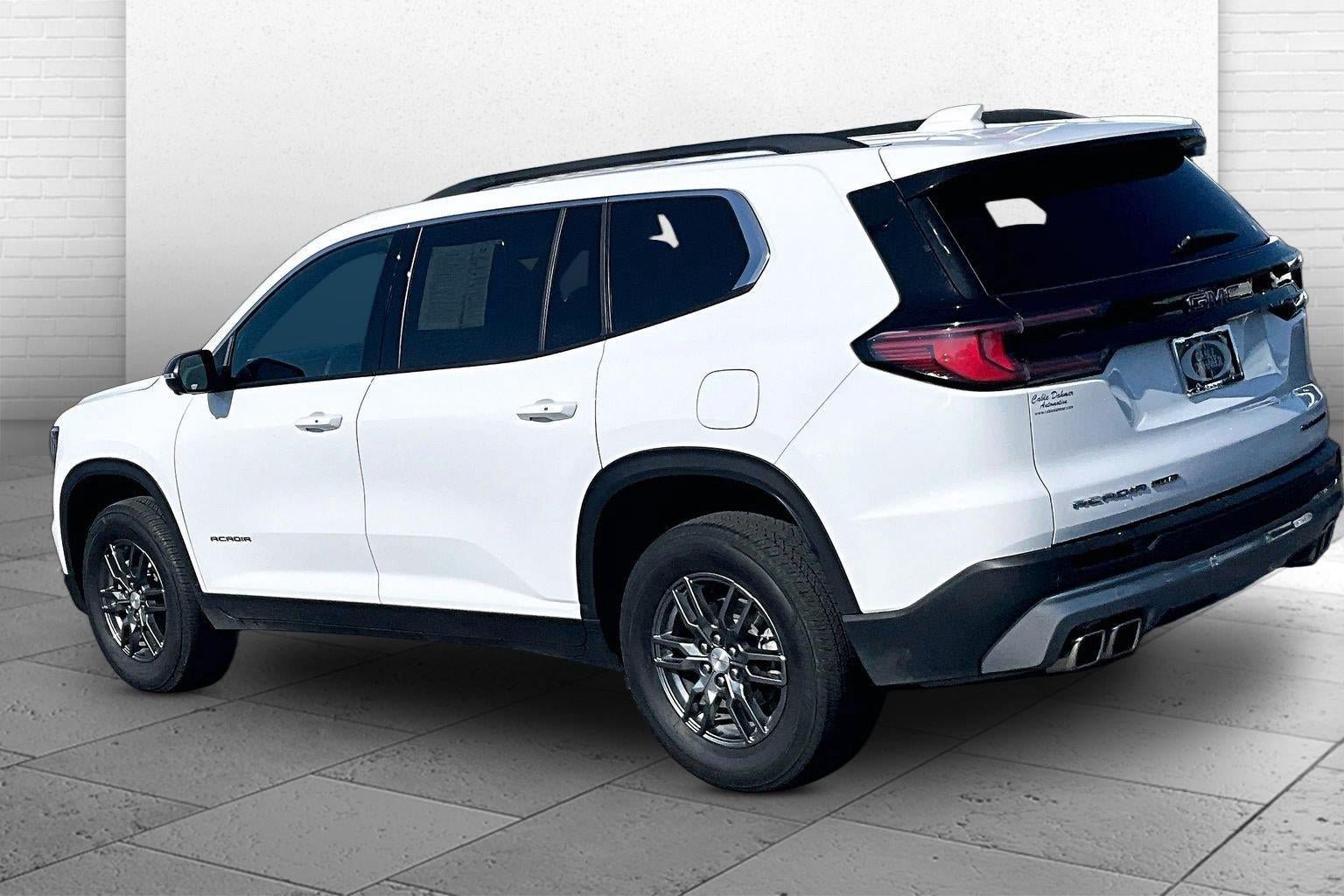 Used 2025 GMC Acadia Elevation AWD/4WD image 11