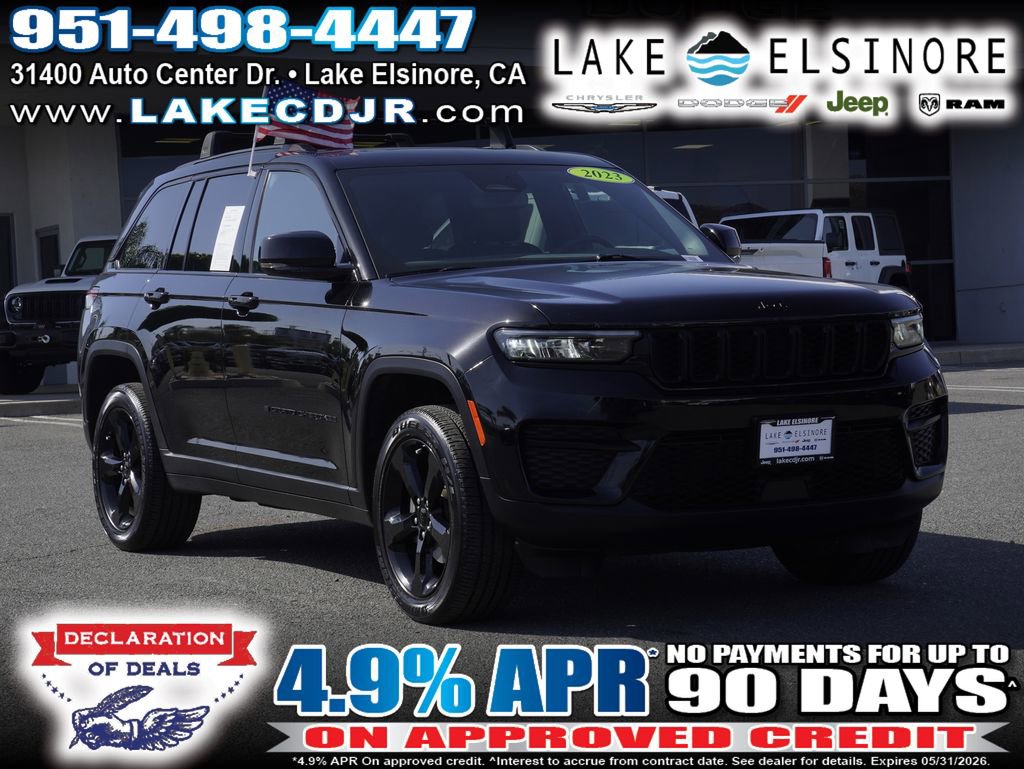 Used 2023 Jeep Grand Cherokee Altitude AWD/4WD image 1