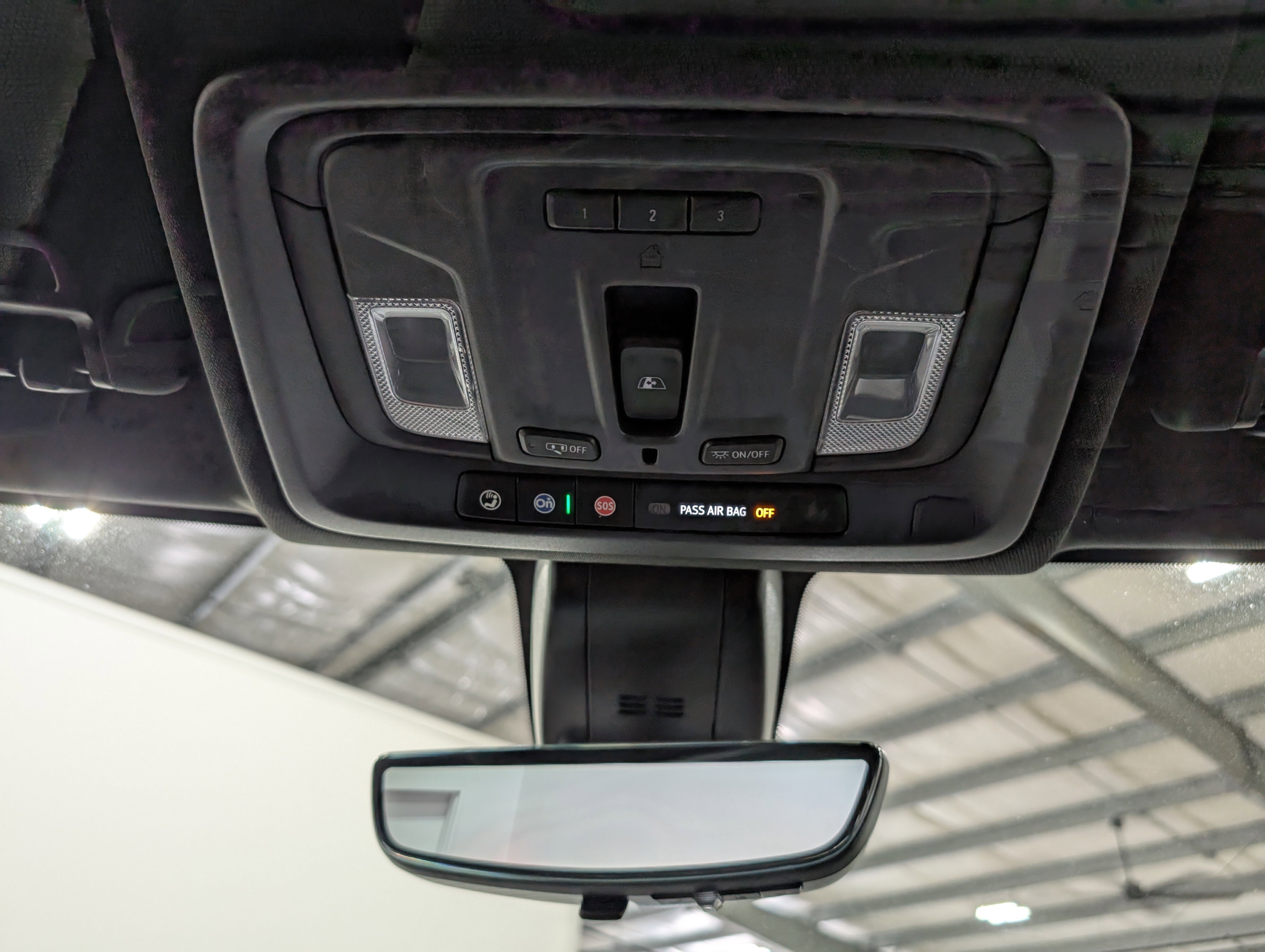 Used 2020 GMC Sierra 2500 AT4 w/ AT4 Premium Package image 29