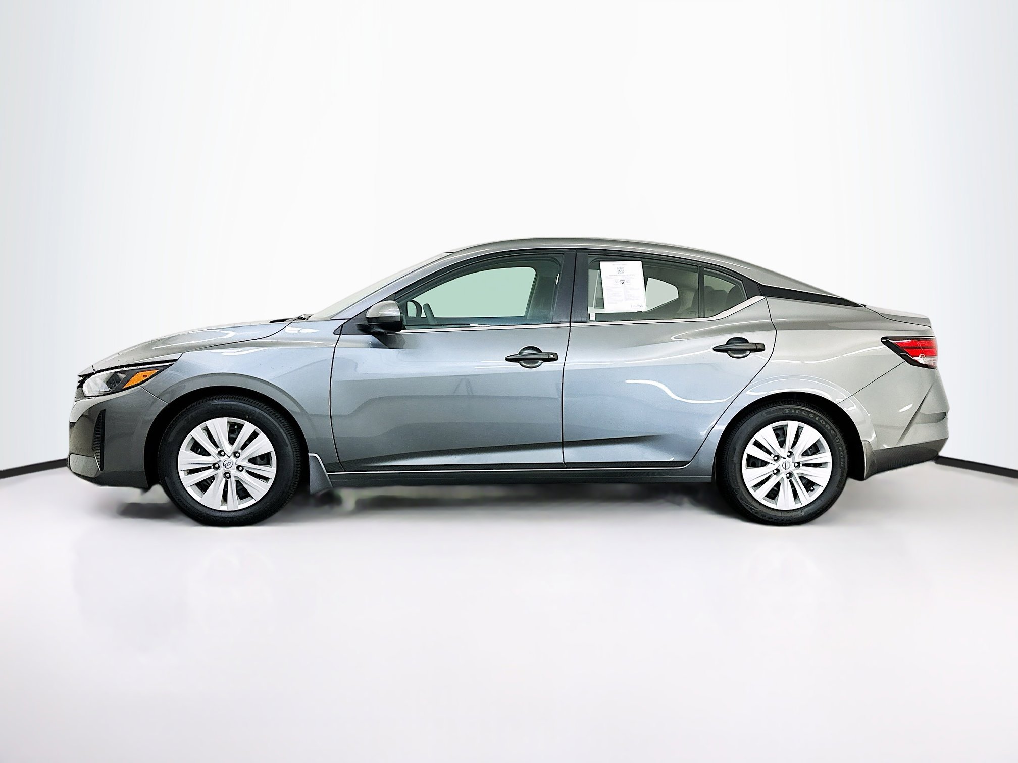 Used 2024 Nissan Sentra S image 4